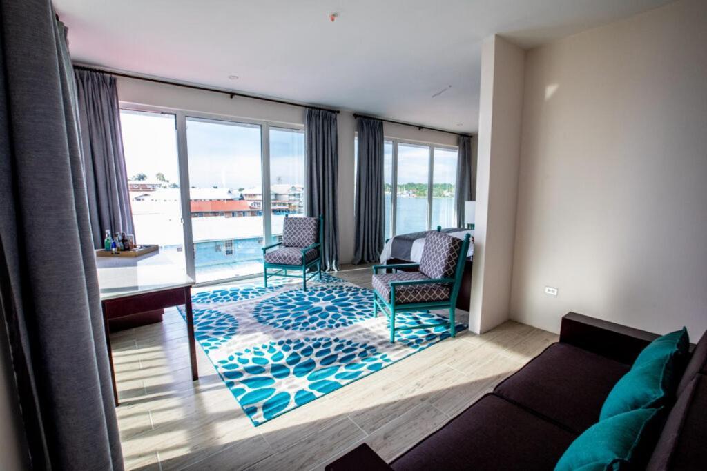 Azul Bocas Town Hotell Exteriör bild