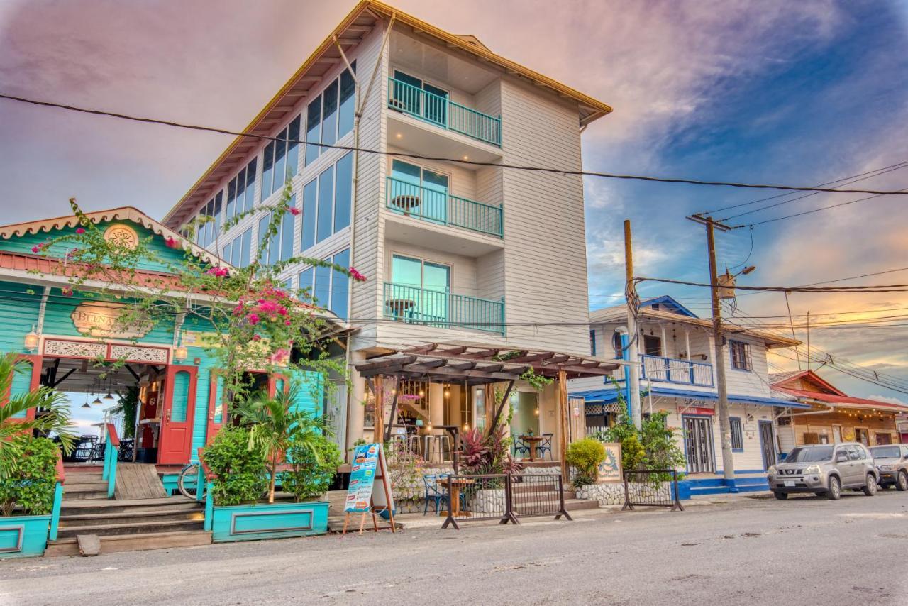 Azul Bocas Town Hotell Exteriör bild
