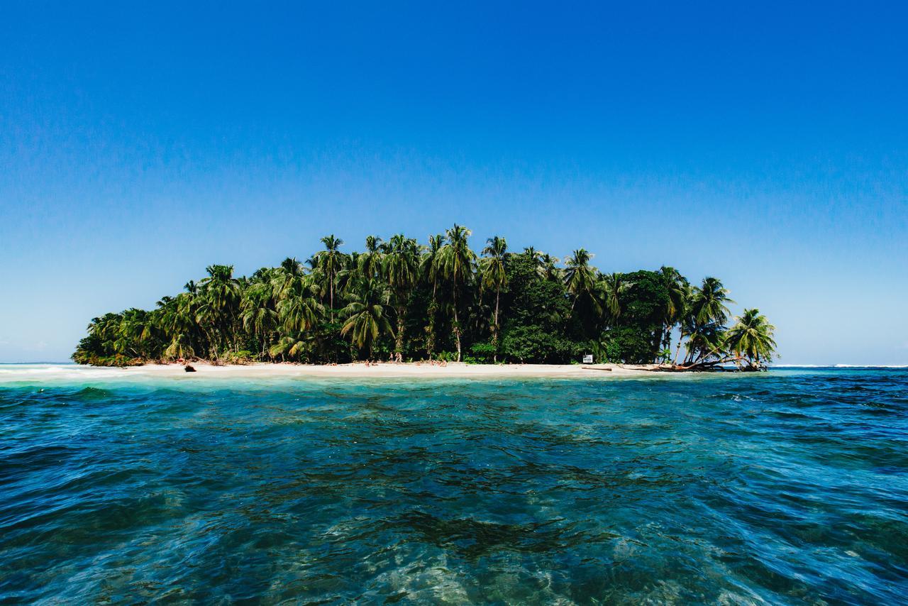 Azul Bocas Town Hotell Exteriör bild