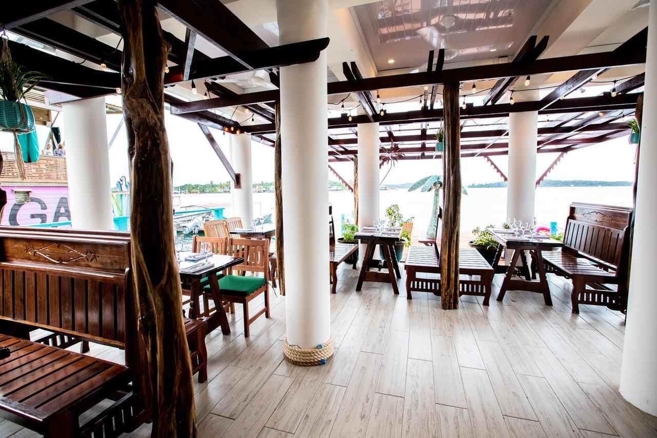 Azul Bocas Town Hotell Exteriör bild